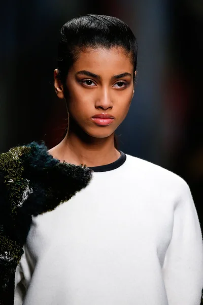 Look 59